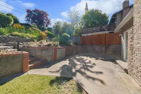 214 Dryden Dr, Vallejo, CA 94591 photo 24