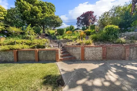 214 Dryden Dr, Vallejo, CA 94591 photo 23