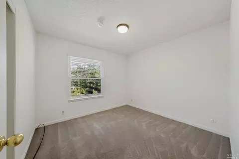 214 Dryden Dr, Vallejo, CA 94591 photo 18