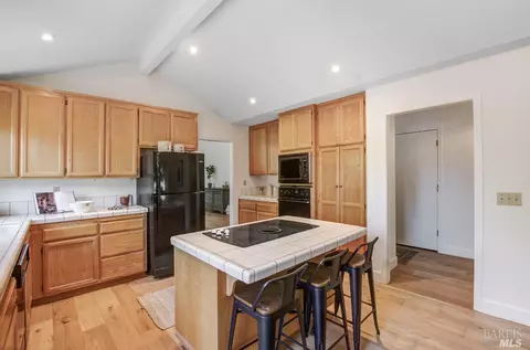 651 Gregory Cir, Sonoma, CA 95476 photo 11