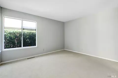 651 Gregory Cir, Sonoma, CA 95476 photo 21