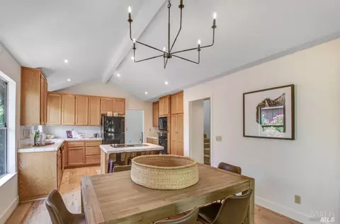 651 Gregory Cir, Sonoma, CA 95476