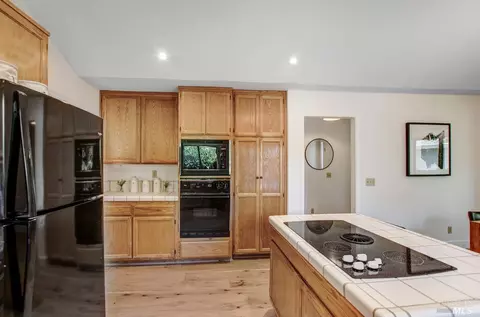 651 Gregory Cir, Sonoma, CA 95476 photo 5