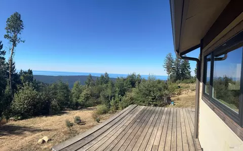36720 Eureka Hill Rd, Point Arena, CA 95468