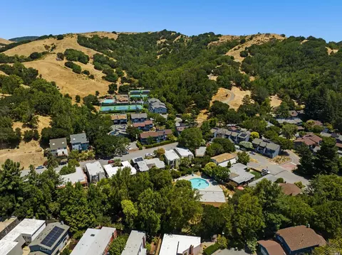 107 Mitchell Dr, Fairfax, CA 94930 photo 35