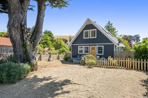 108 Valley Ave, Tomales, CA 94971