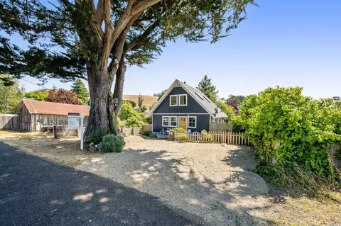 108 Valley Ave, Tomales, CA 94971 photo 2