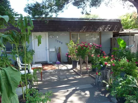 1300 Olive Ave, Novato, CA 94945