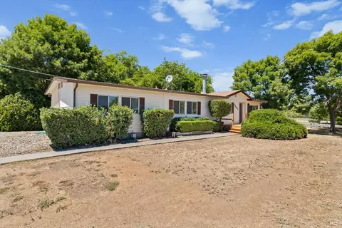 7581 Putman Rd, Vacaville, CA 95688 photo 2
