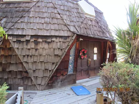 1979 Ridge Rd, Ukiah, CA 95482