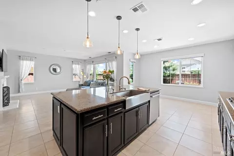 744 Elderberry Loop, Vacaville, CA 95688 photo 13