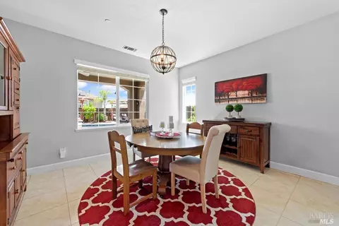 744 Elderberry Loop, Vacaville, CA 95688 photo 9