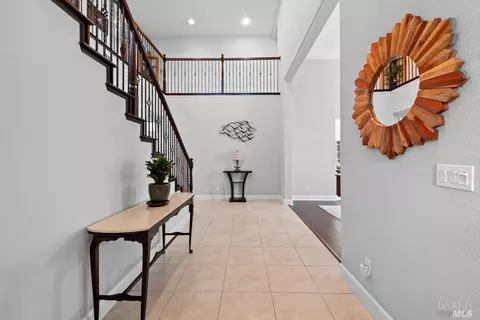 744 Elderberry Loop, Vacaville, CA 95688 photo 5