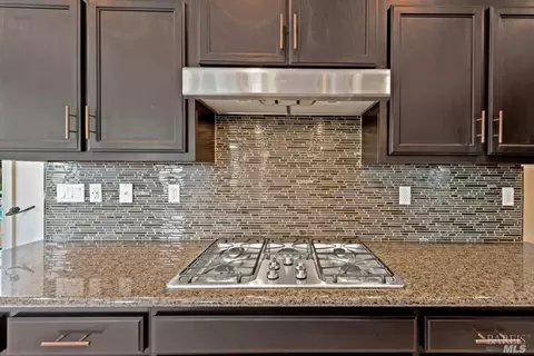 744 Elderberry Loop, Vacaville, CA 95688 photo 18