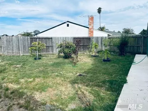 130 Doreen Ct, Vallejo, CA 94589 photo 17