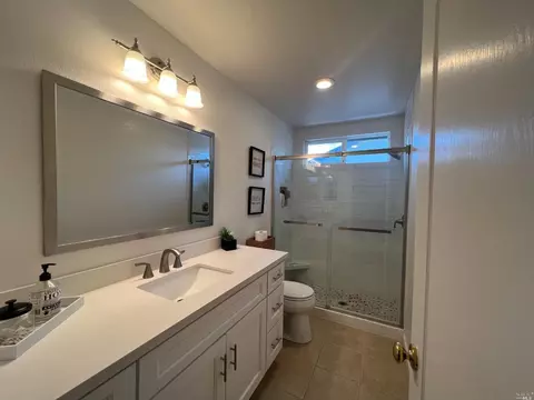 8741 Holly Leaf Dr, Windsor, CA 95492 photo 9