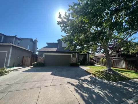 8741 Holly Leaf Dr, Windsor, CA 95492 photo 1