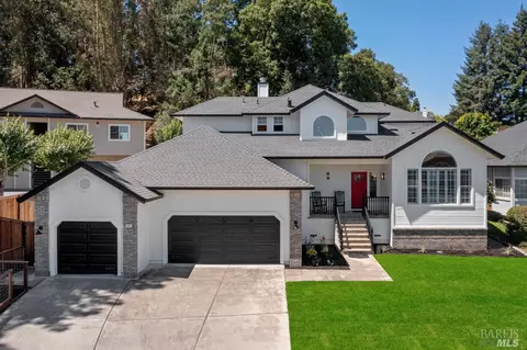 7075 Fellers Ln, Sebastopol, CA 95472