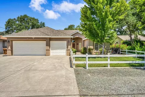 19518 Old Creek Rd, Hidden Valley Lake, CA 95467