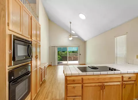 635 Anthony Ct, Sonoma, CA 95476 photo 7