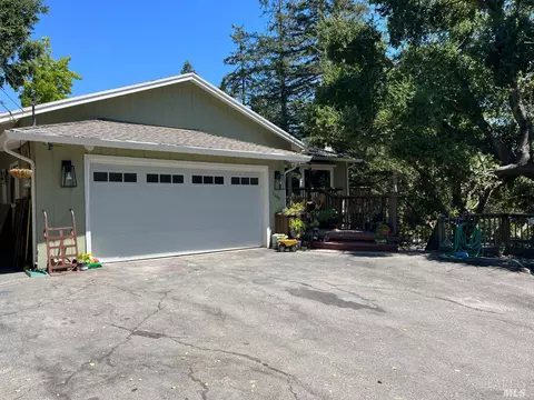 1098 N Thompson Rd, Lafayette, CA 94549 photo 2