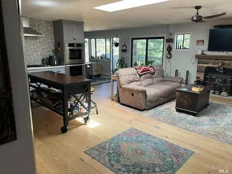 1098 N Thompson Rd, Lafayette, CA 94549 photo 4