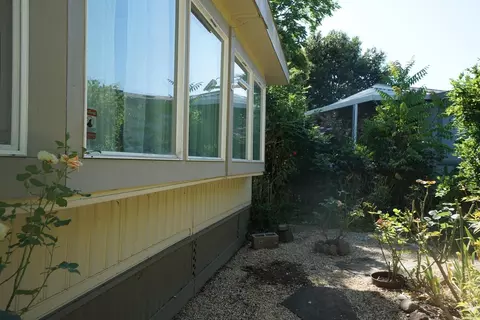 49 Vista Ct, Santa Rosa, CA 95409