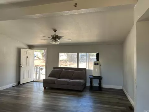 3000 Hopi Trl, Clearlake Oaks, CA 95423