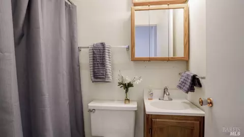 211 Locust Dr, Vallejo, CA 94591 photo 7