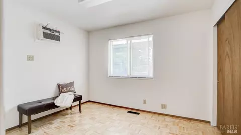 211 Locust Dr, Vallejo, CA 94591 photo 9