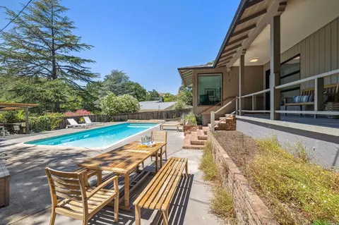 73 Piper Ln, Fairfax, CA 94930