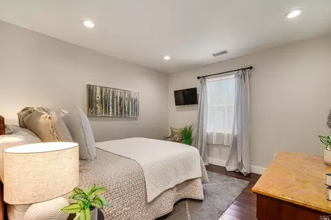 2249 Adrian St, Napa, CA 94558 photo 12