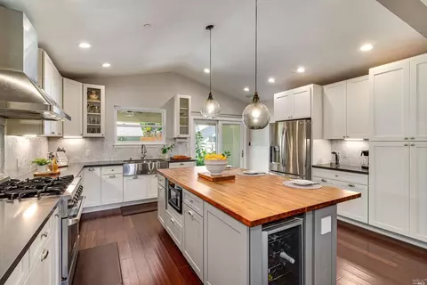 2249 Adrian St, Napa, CA 94558 photo 8
