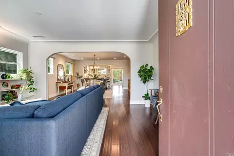2249 Adrian St, Napa, CA 94558 photo 2