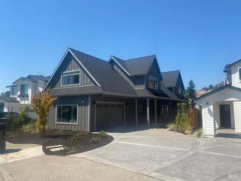 3709 Cross Creek Rd, Santa Rosa, CA 95403