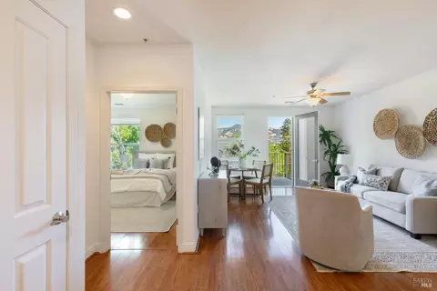 100 School House Ln #204, Geyserville, CA 95441