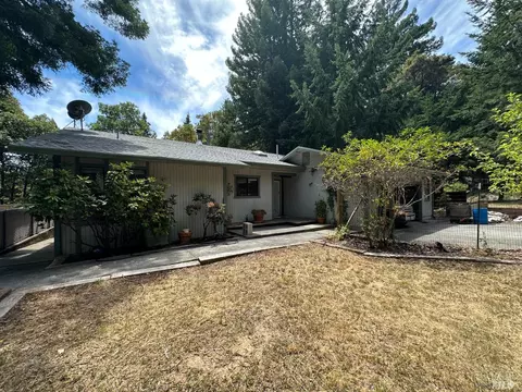 24511 Rose Ter, Willits, CA 95490