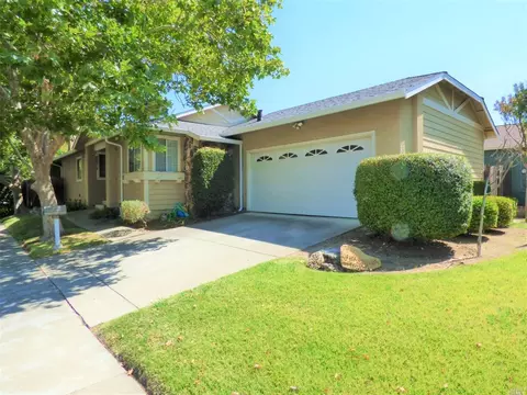 382 Silk Oak Dr, Suisun City, CA 94585
