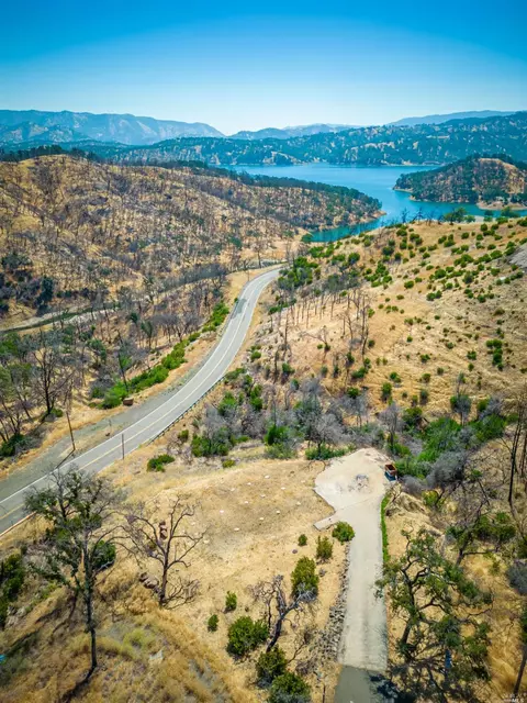 16 Live Oak Rd, Napa, CA 94558