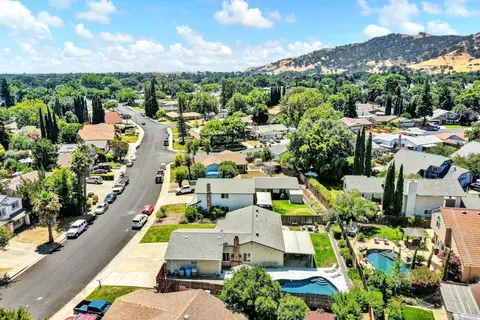 1186 Devonshire Dr, Vacaville, CA 95687 photo 56