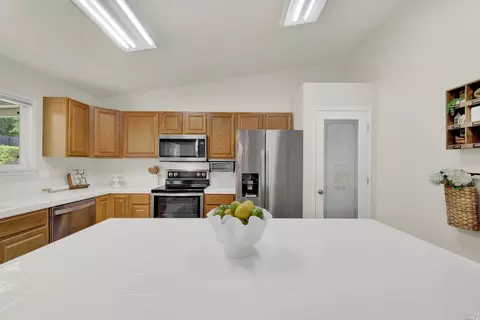 1186 Devonshire Dr, Vacaville, CA 95687 photo 31
