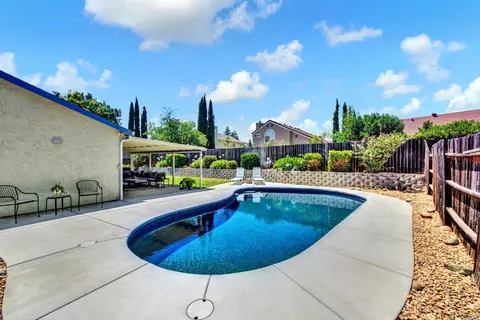 1186 Devonshire Dr, Vacaville, CA 95687 photo 80