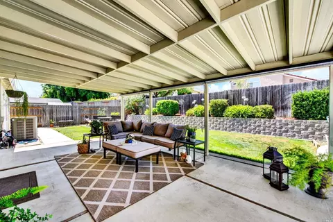 1186 Devonshire Dr, Vacaville, CA 95687 photo 64