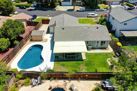 1186 Devonshire Dr, Vacaville, CA 95687 photo 62