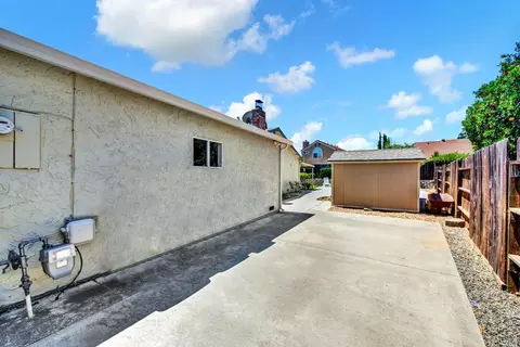 1186 Devonshire Dr, Vacaville, CA 95687 photo 86