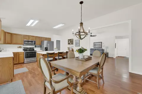 1186 Devonshire Dr, Vacaville, CA 95687 photo 28