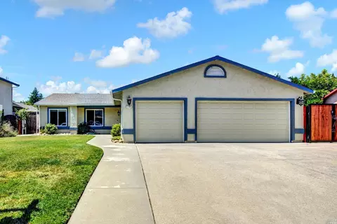1186 Devonshire Dr, Vacaville, CA 95687