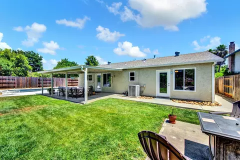 1186 Devonshire Dr, Vacaville, CA 95687 photo 73
