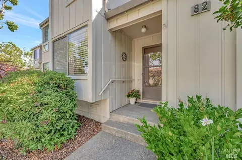 82 Sandpiper Cir, Corte Madera, CA 94925