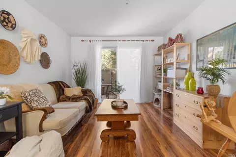 7635 Camino Colegio, Rohnert Park, CA 94928